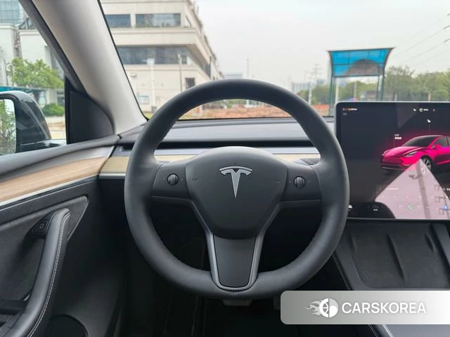 Tesla Model Y 2023 Черный из Китая, фото 3
