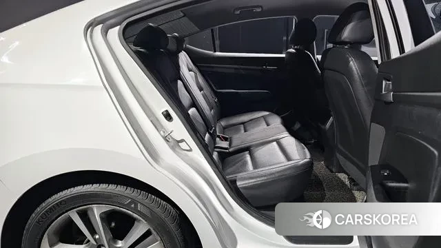 Hyundai Avante AD 2018 Белый из Кореи, фото 3