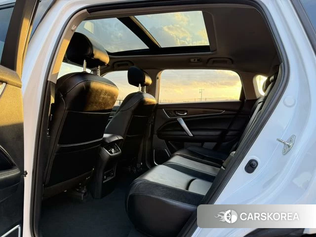 Honda Crown Road 2018 Белый из Китая, фото 3