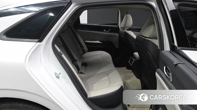 Kia The New K5 3rd generation 2025 Белый из Кореи, фото 3