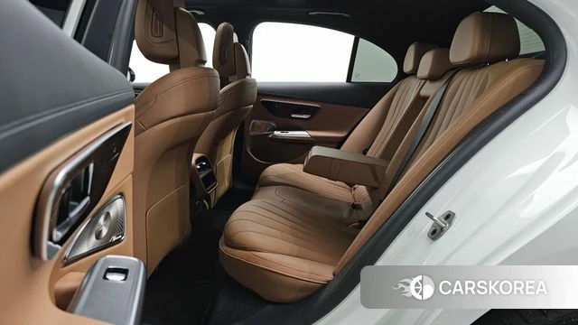 Mercedes-Benz E-Class W214 2024 Белый из Кореи, фото 3