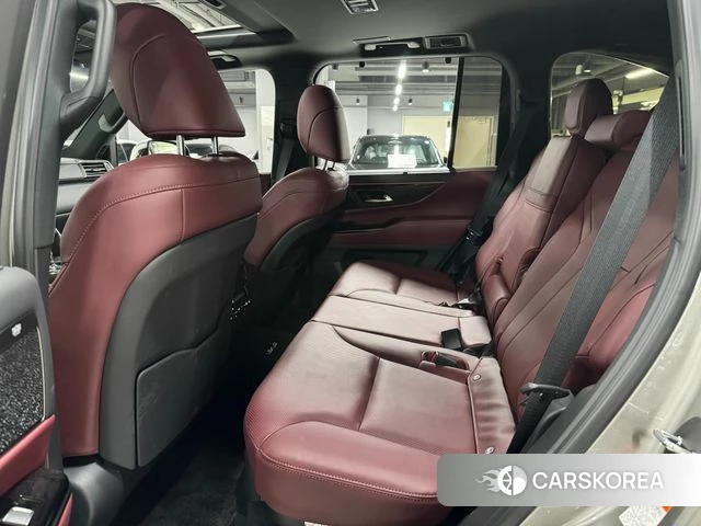 Lexus LX 4th Generation 2025 Серебряный из Кореи, фото 3