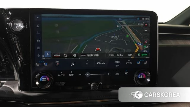 Lexus LM Second Generation 2024 Белый из Кореи, фото 3