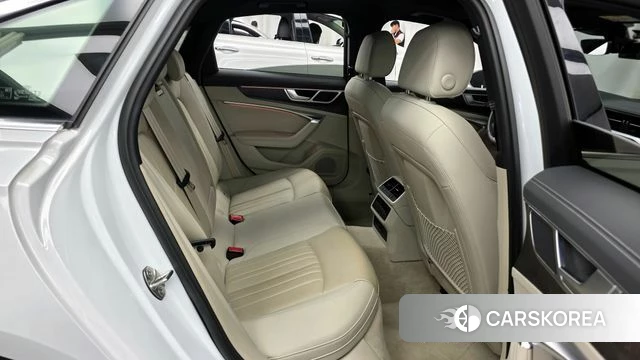 Audi A6 (C8) 2021 Белый из Кореи, фото 3
