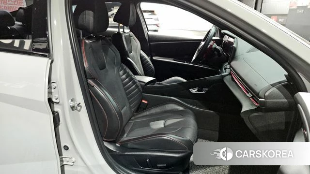 Hyundai Avante (CN7) 2022 Серебряный из Кореи, фото 3