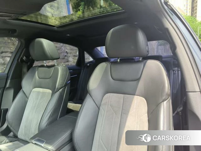 Audi A6L 2021 Черный из Китая, фото 3