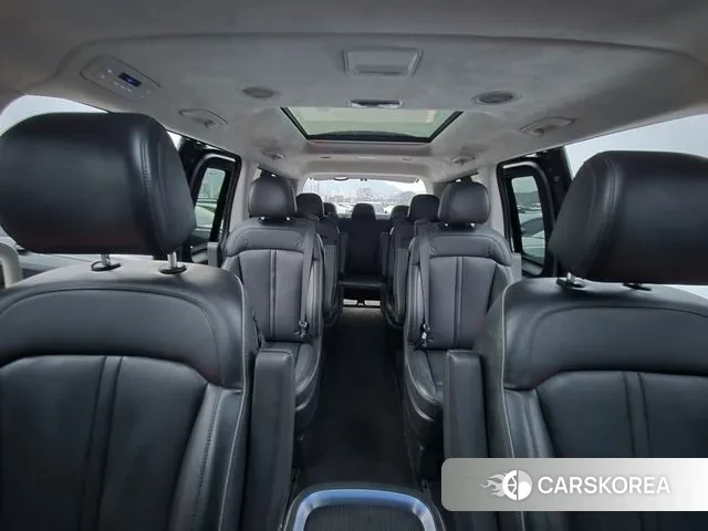 Hyundai Staria 2021 Черный из Кореи, фото 3