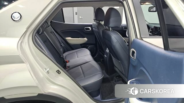 Hyundai Venue 2021 Серебристо-серый из Кореи, фото 3
