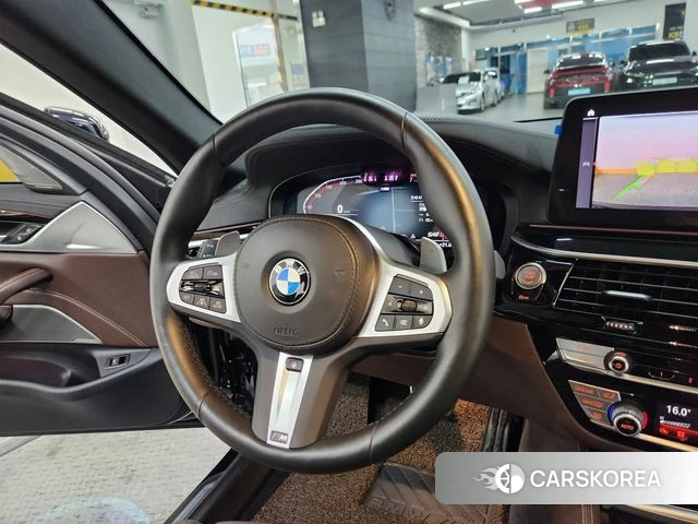 BMW 5 Series (G30) 2022 Черный из Кореи, фото 3