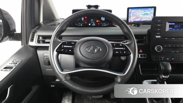 Hyundai Staria 2022 Белый из Кореи, фото 3