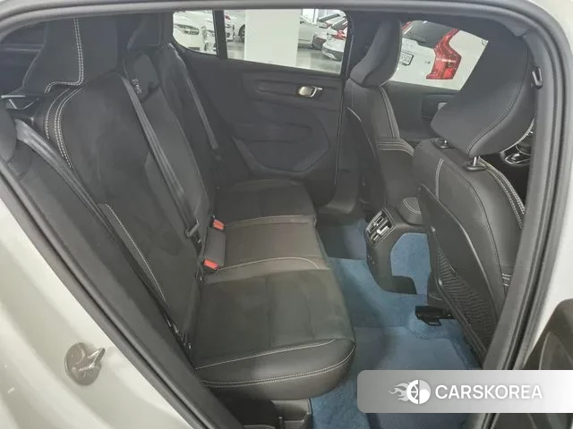 Volvo C40 Richards 2024 Белый из Кореи, фото 3