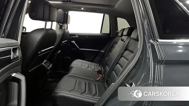 Volkswagen Tiguan second Generation 2020 Серый из Кореи, фото 3