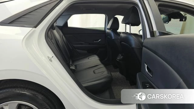 Hyundai Avante (CN7) 2021 Белый из Кореи, фото 3