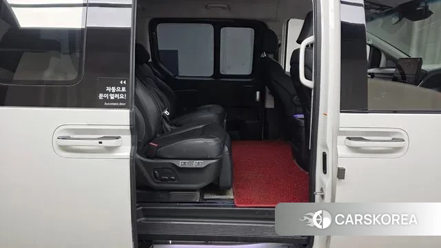 Hyundai Staria 2024 Белый из Кореи, фото 3