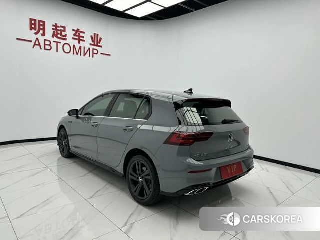 Volkswagen Golf 2023 Темно-серый из Китая, фото 3