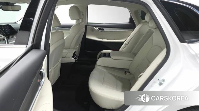 Hyundai The New Grandeur IG Hybrid 2022 Белый из Кореи, фото 3