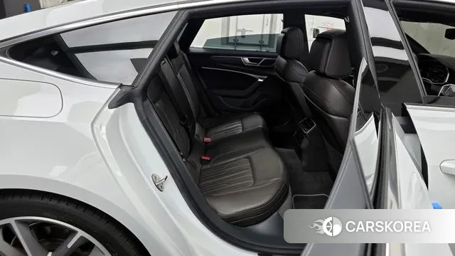 Audi A7 (4K) 2021 Белый из Кореи, фото 3