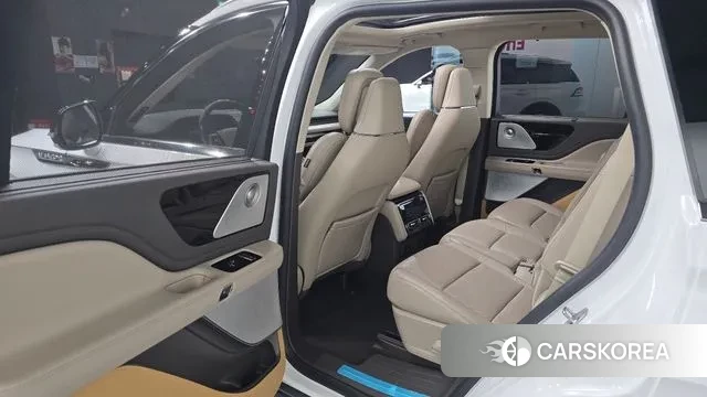 Lincoln Aviator 2nd generation 2020 Белый из Кореи, фото 3