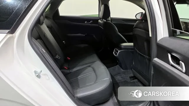 Kia The New K5 3rd generation 2024 Белый из Кореи, фото 3