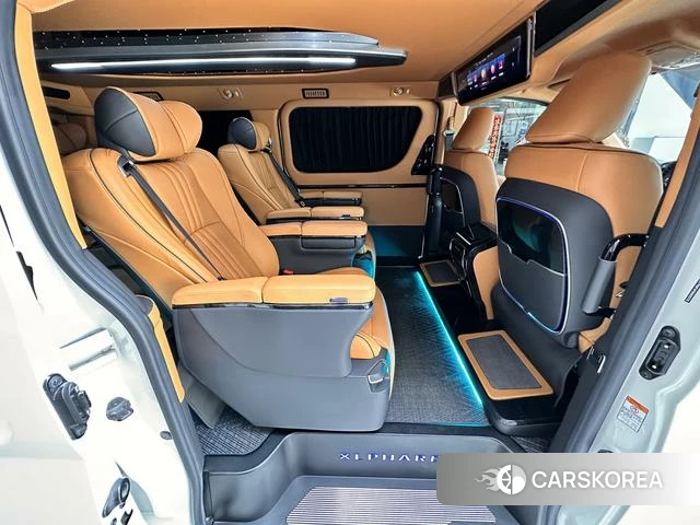 Toyota Hiace 2023 Белый из Китая, фото 3