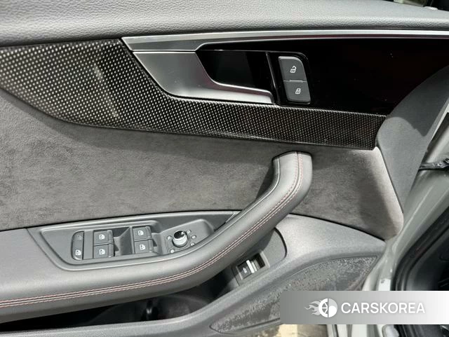 Audi S4 2021 Серебристо-серый из Китая, фото 3