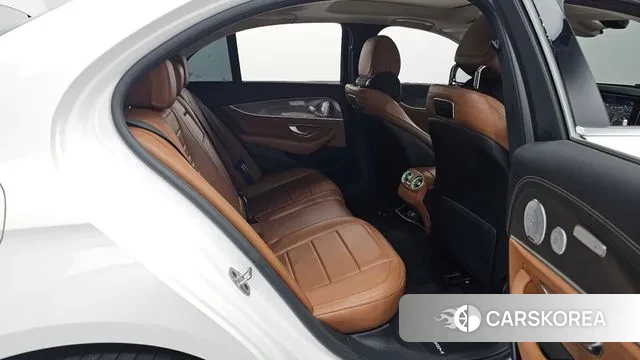 Mercedes-Benz E-Class W213 2019 Белый из Кореи, фото 3