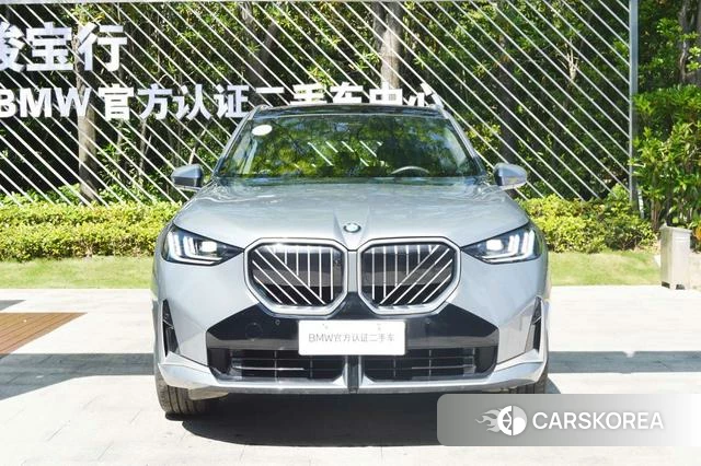BMW X3 2025 Серебристо-серый из Китая, фото 3