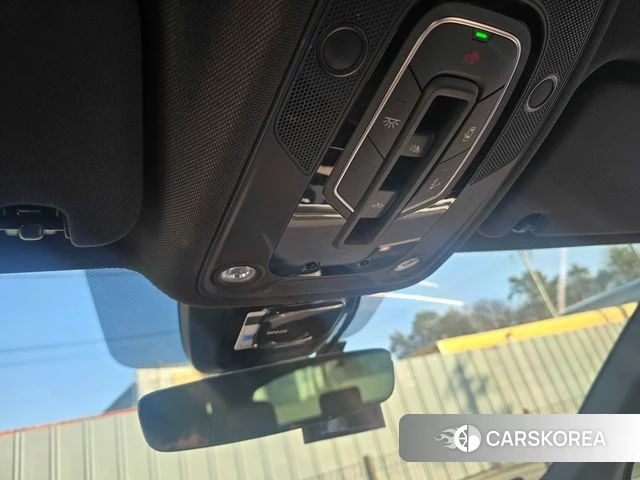 Audi Q7 (4M) 2021 Белый из Кореи, фото 3