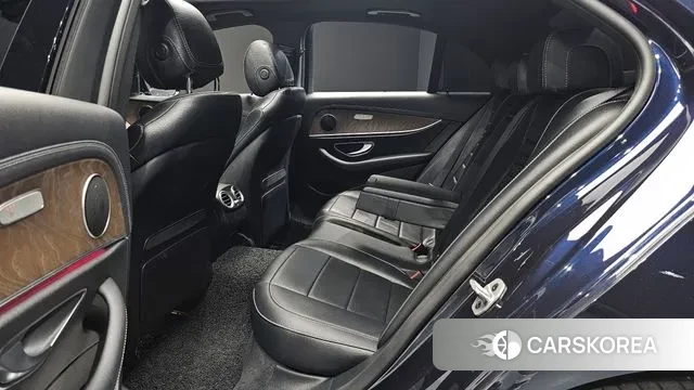 Mercedes-Benz E-Class W213 2022 Синий из Кореи, фото 3