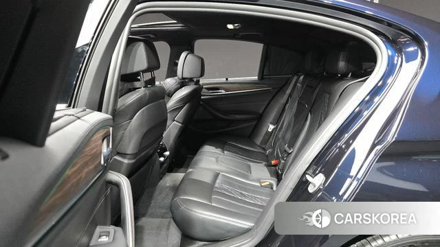 BMW 5 Series (G30) 2018 Черный из Кореи, фото 3
