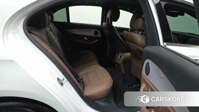 Mercedes-Benz E-Class W213 2021 Белый из Кореи, фото 3