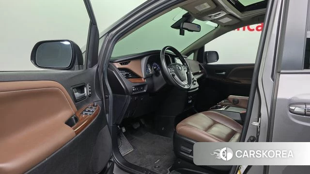 Toyota Sienna 2018 Серый из Кореи, фото 3