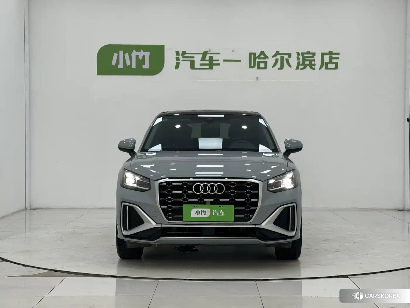 Audi Q2L 2023 Silver/gray из Китая, фото 3