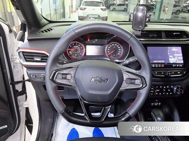 Chevrolet (GM Daewoo) Trailblazer 2023 Белый из Кореи, фото 3