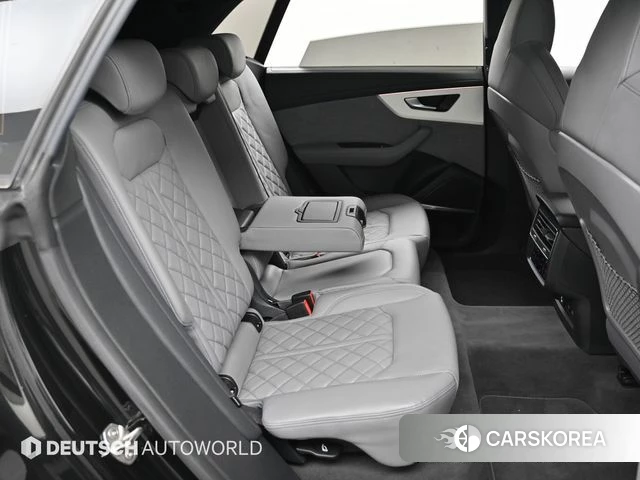 Audi Q8 (4M) 2023 Черный из Кореи, фото 3