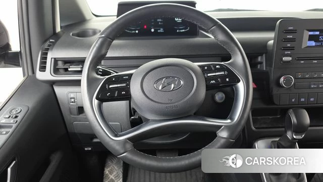 Hyundai Staria 2023 Белый из Кореи, фото 3