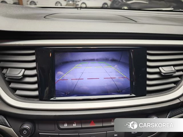 Buick Yinglang 2023 Белый из Китая, фото 3