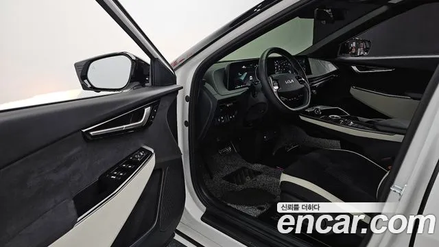 Kia EV6 2022 Белый из Кореи, фото 3