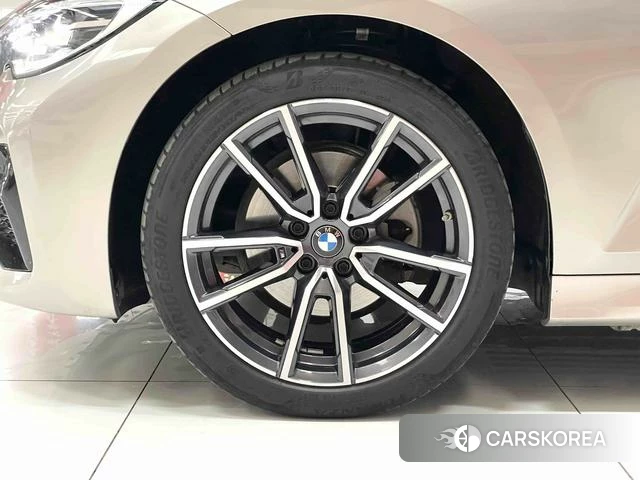 BMW 3 series 2022 Серебристо-серый из Китая, фото 3