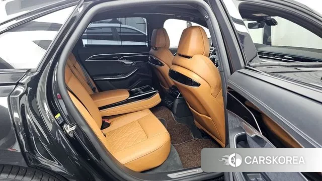 Audi A8 (D5) 2023 Черный из Кореи, фото 3