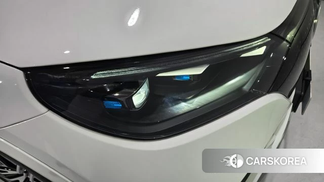 Mercedes-Benz EQE SUV X294 2026 Белый из Кореи, фото 3