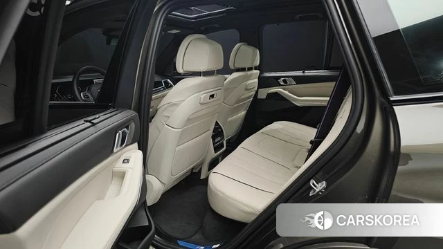 BMW X5 (G05) 2025 Песочный из Кореи, фото 3