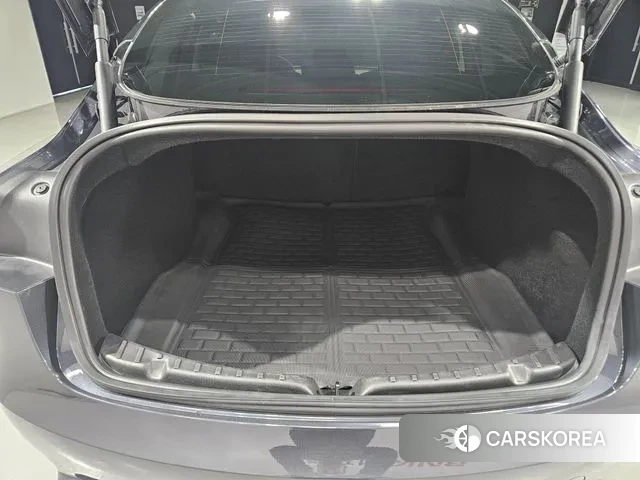 Tesla Model 3 2024 Серый из Кореи, фото 3