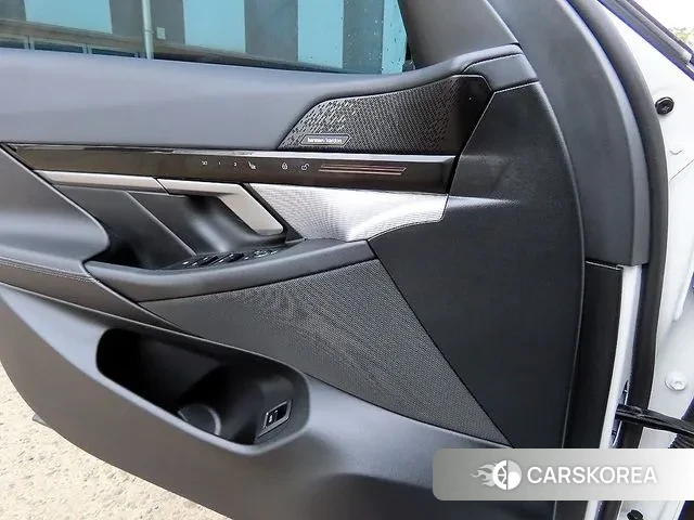 BMW 5 Series (G60) 2024 Белый из Кореи, фото 3