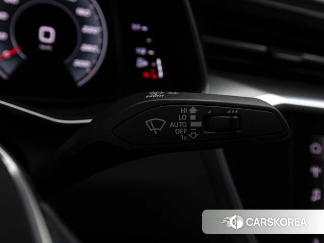 Audi A6 (C8) 2021 Черный из Кореи, фото 3