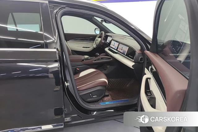 Geely Automobile Xingyue L 2025 Черный из Китая, фото 3