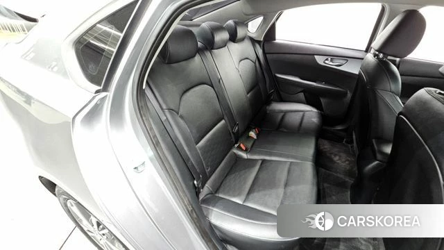 Kia The New K3 2nd generation 2022 Серебристо-серый из Кореи, фото 3