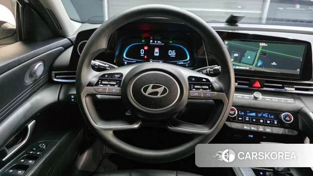 Hyundai The New Avante (CN7) 2023 Белый из Кореи, фото 3