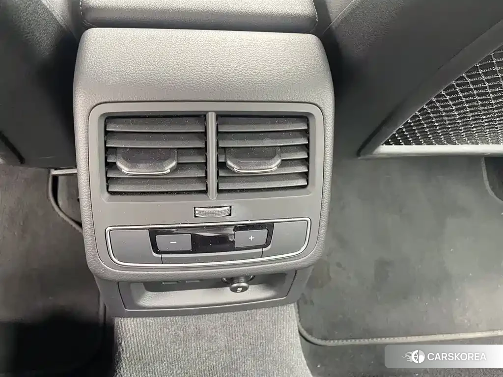 Audi A5 2024 Silver/gray из Китая, фото 3