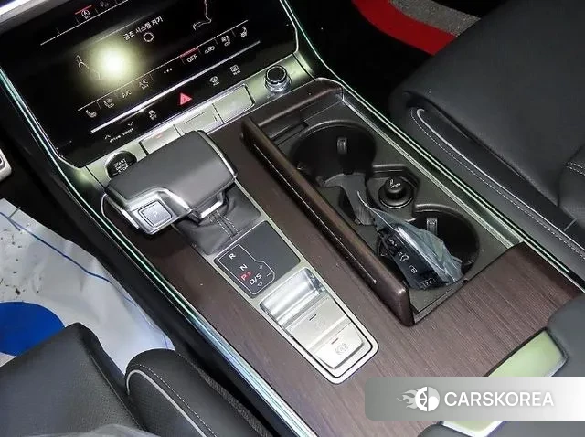 Audi A6 (C8) 2025 Серебряный из Кореи, фото 3